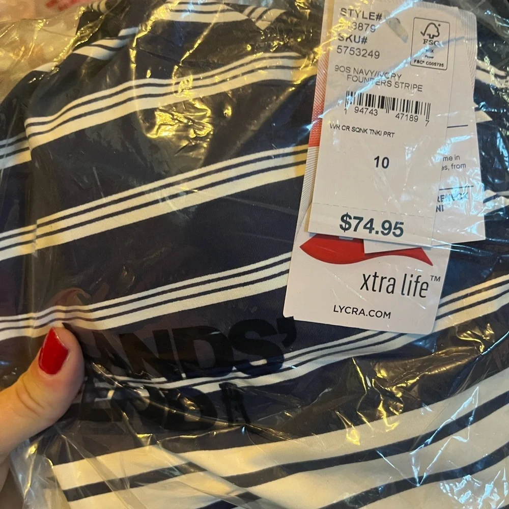 Lands End women lands
